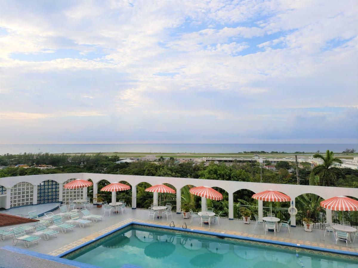 Hotel Montego Montego Bay Exterior foto